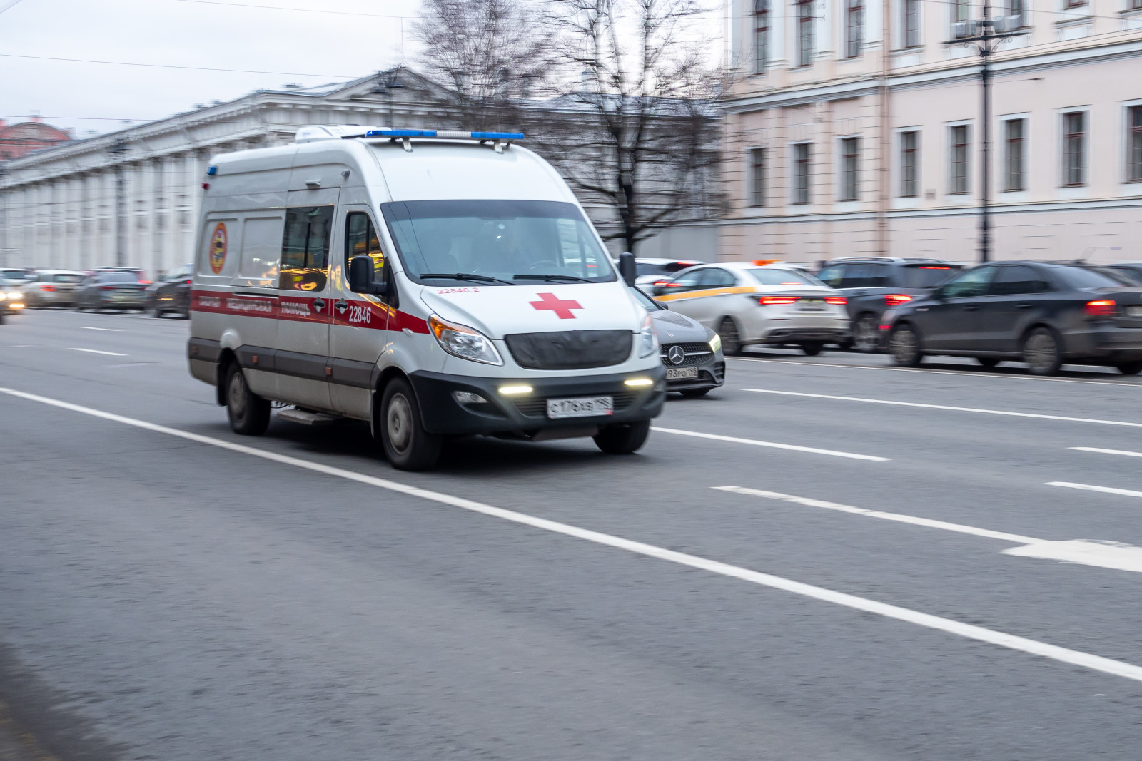 Два человека пострадали в пожаре трешки на Загребском бульваре | Вечёрка