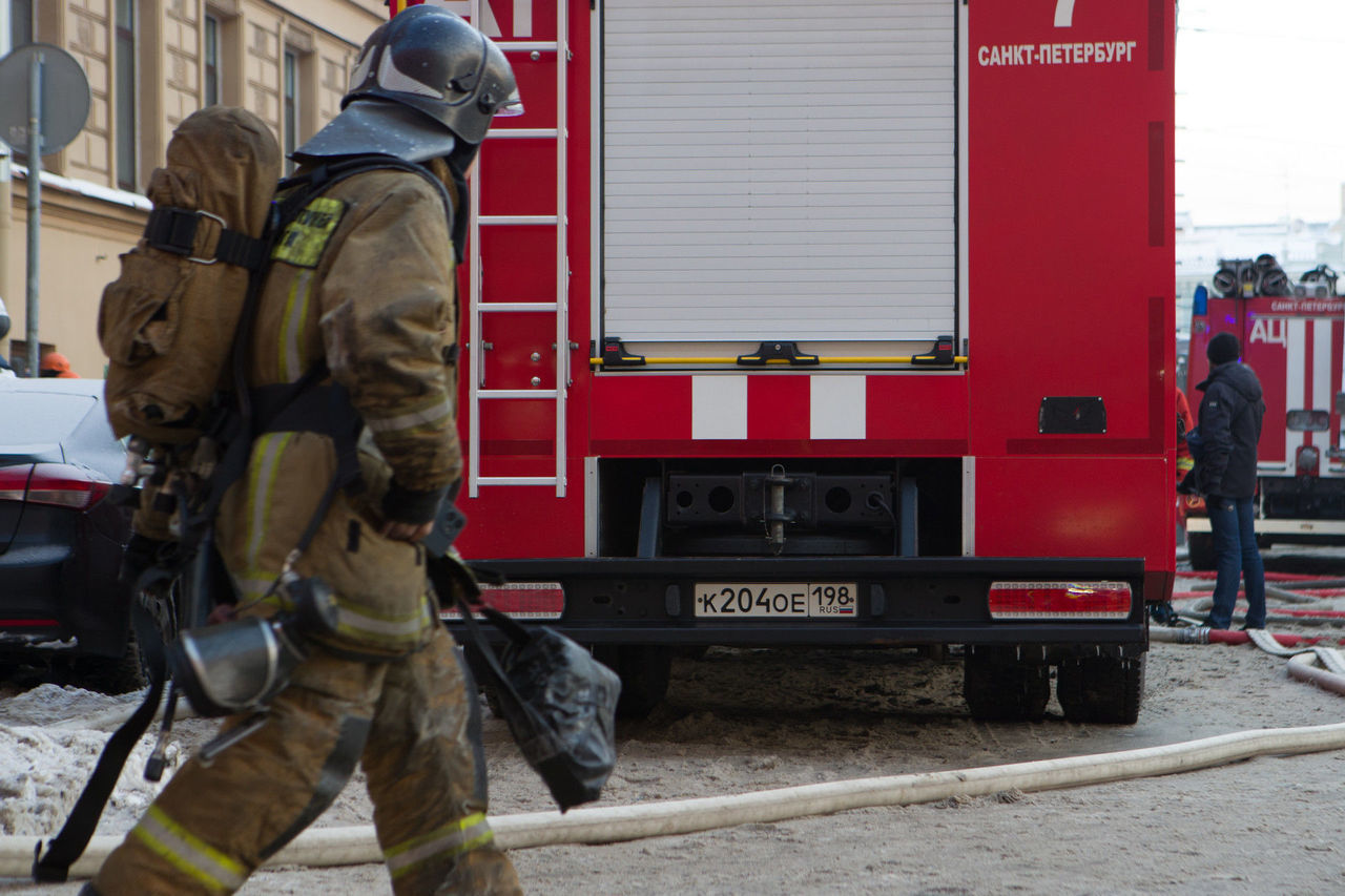 Жильцов дома в Петроградском районе эвакуировали из-за пожара | Вечёрка