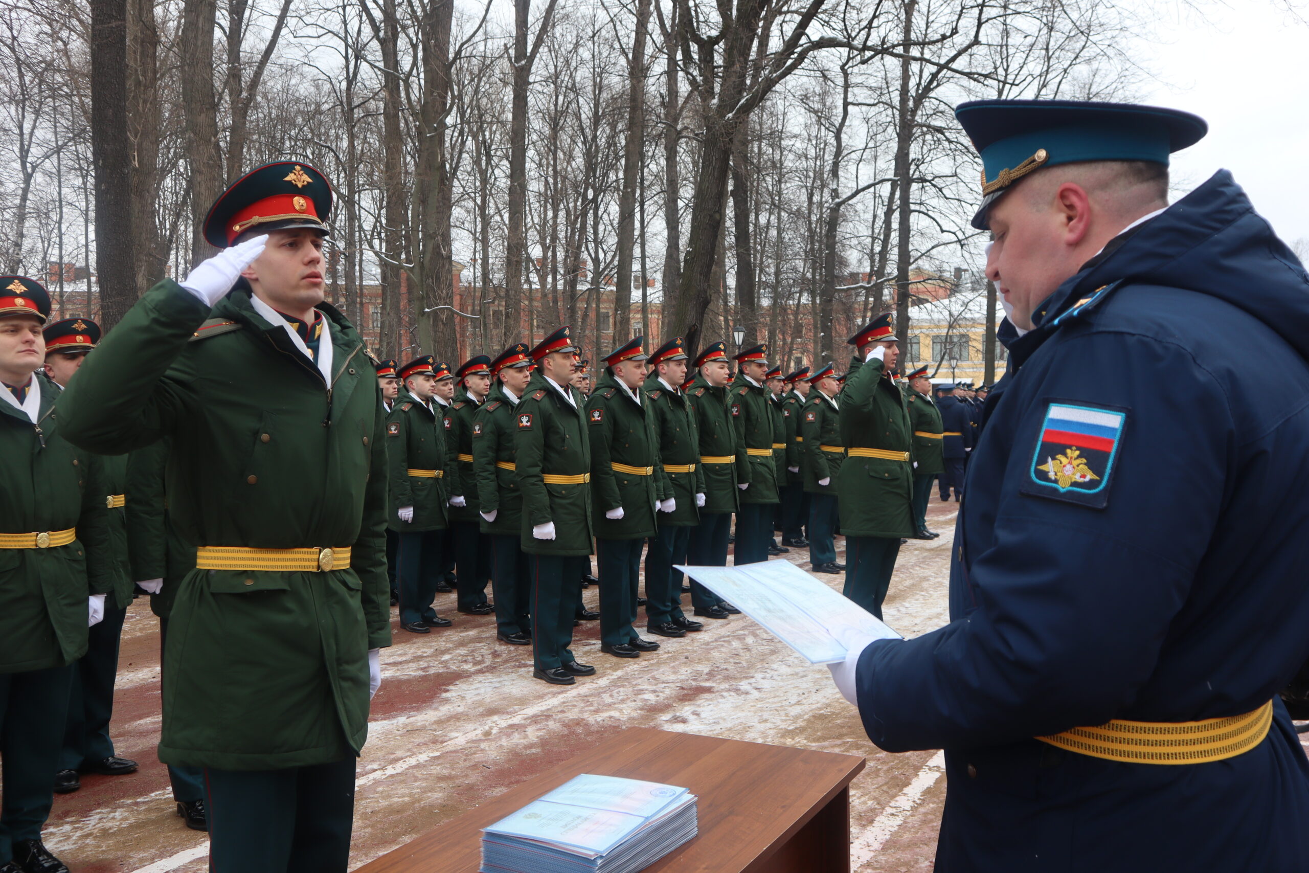 Петербургская Военно-медицинская академия выпустила более 200 врачей |  Вечёрка