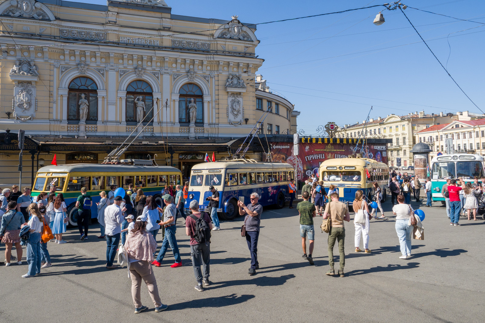 Более 120 тысяч человек посетили Международный фестиваль «ТранспортФест» в  Петербурге | Вечёрка