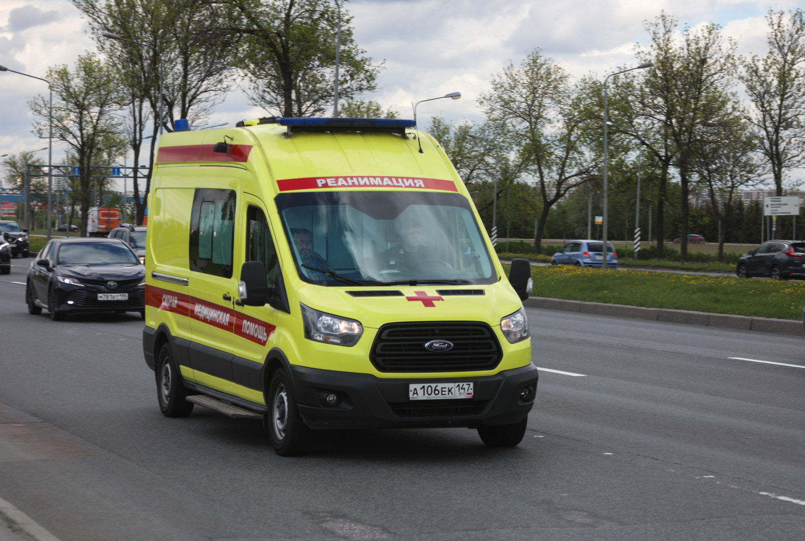 В петербургском ресторане мужчина случайно проломил череп семилетней девочке  в ее день рождения | Вечёрка