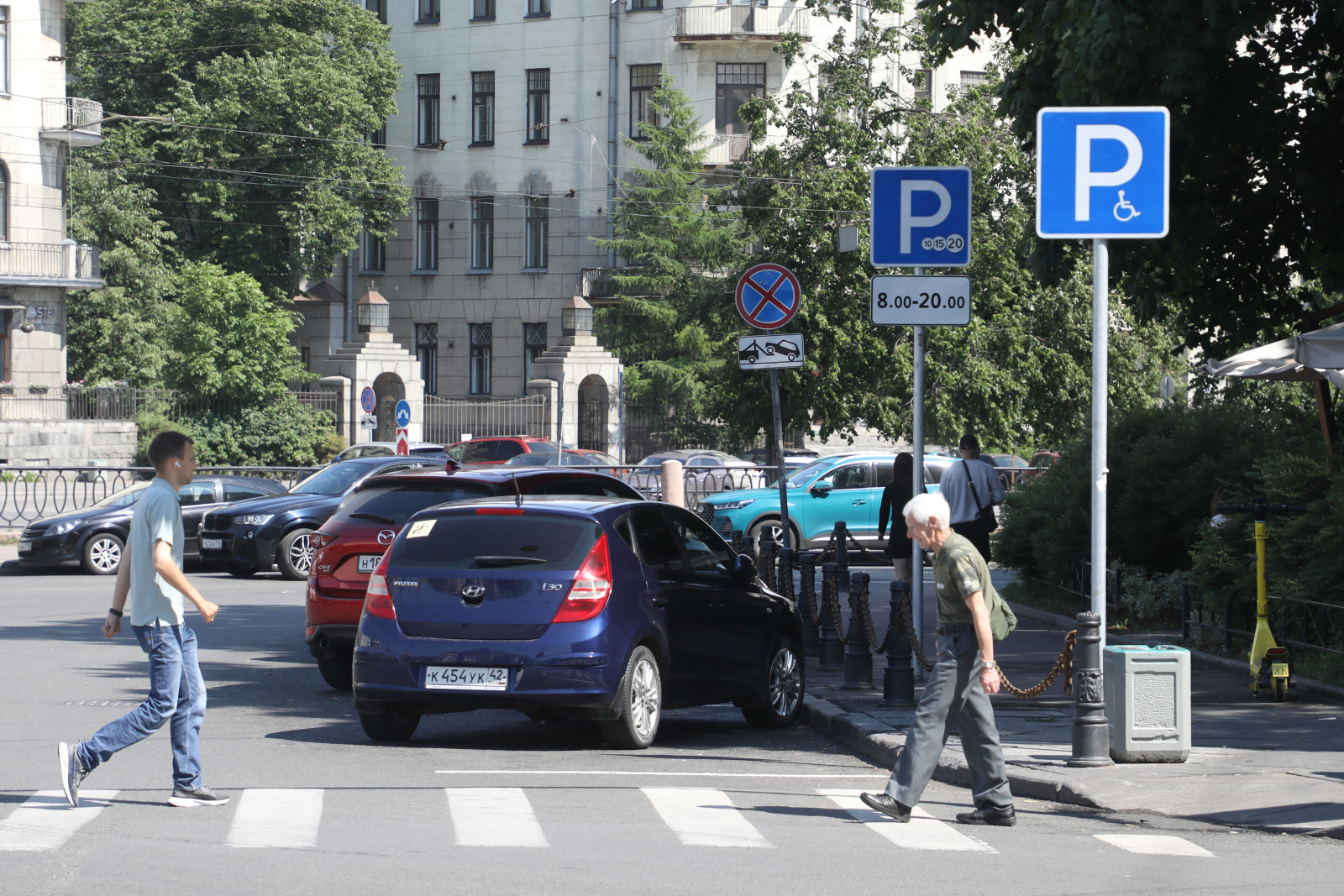 В Петербурге продолжает расти положительный эффект от введения зоны платной  парковки | Вечёрка