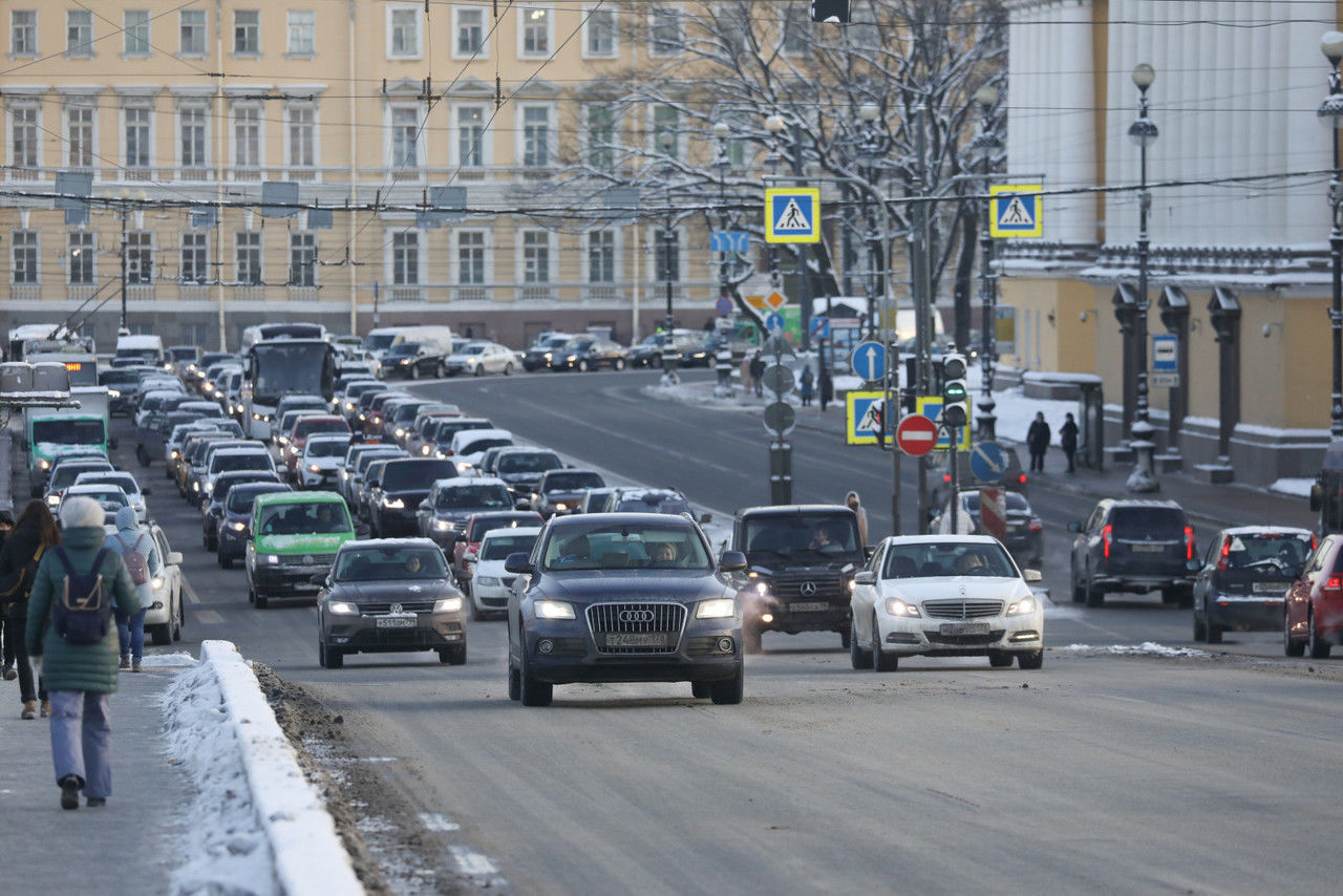 Аналитики: в России выросло число автомобилей в возрасте старше 15 лет |  Вечёрка