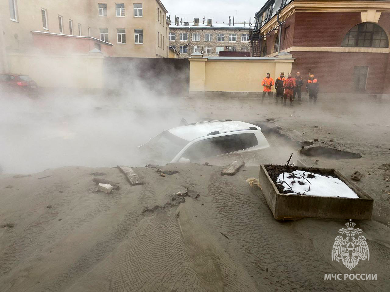 На васильевском острове прорвало трубу