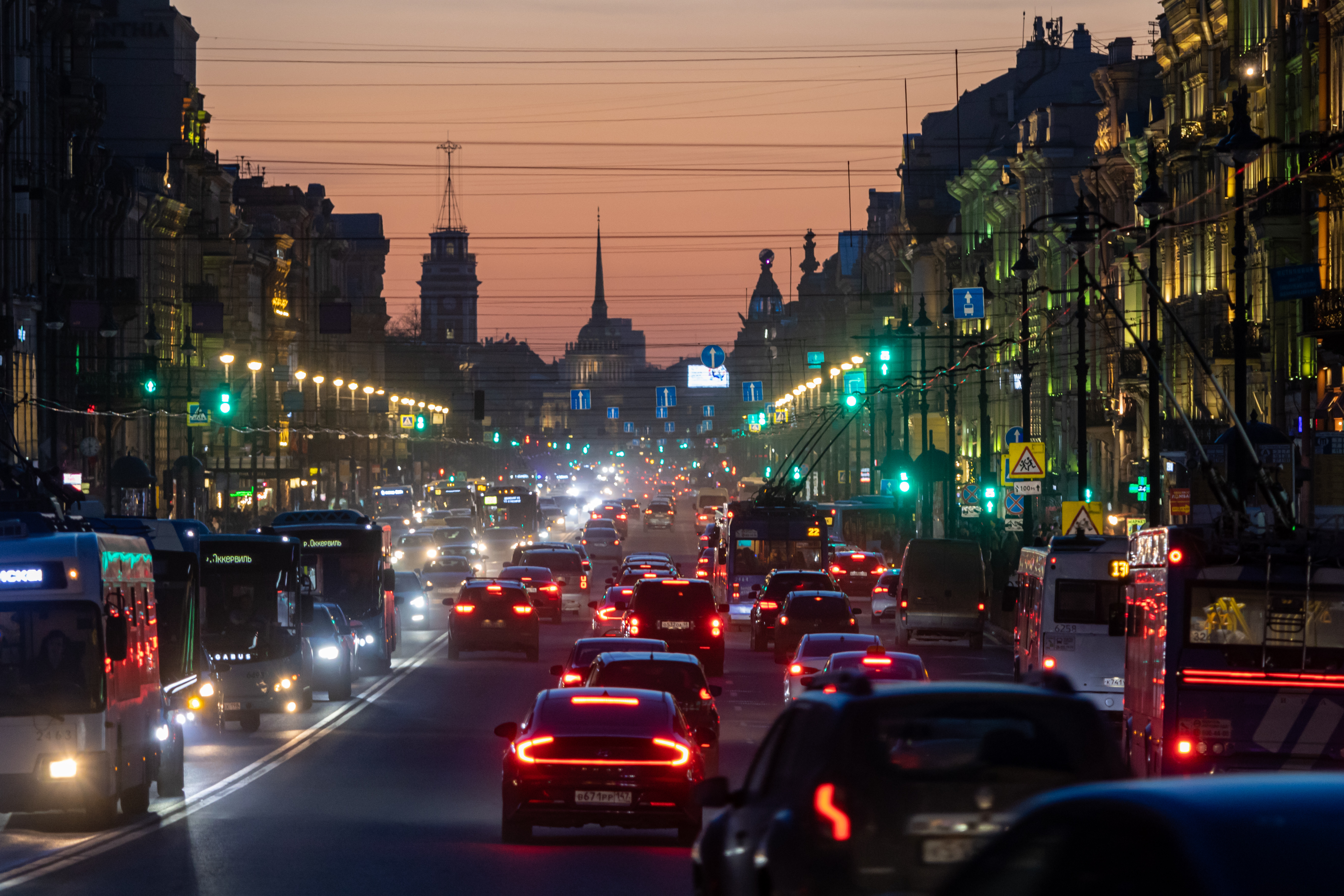 Движение транспорта ограничат в двух районах Петербурга с 30 августа |  Вечёрка