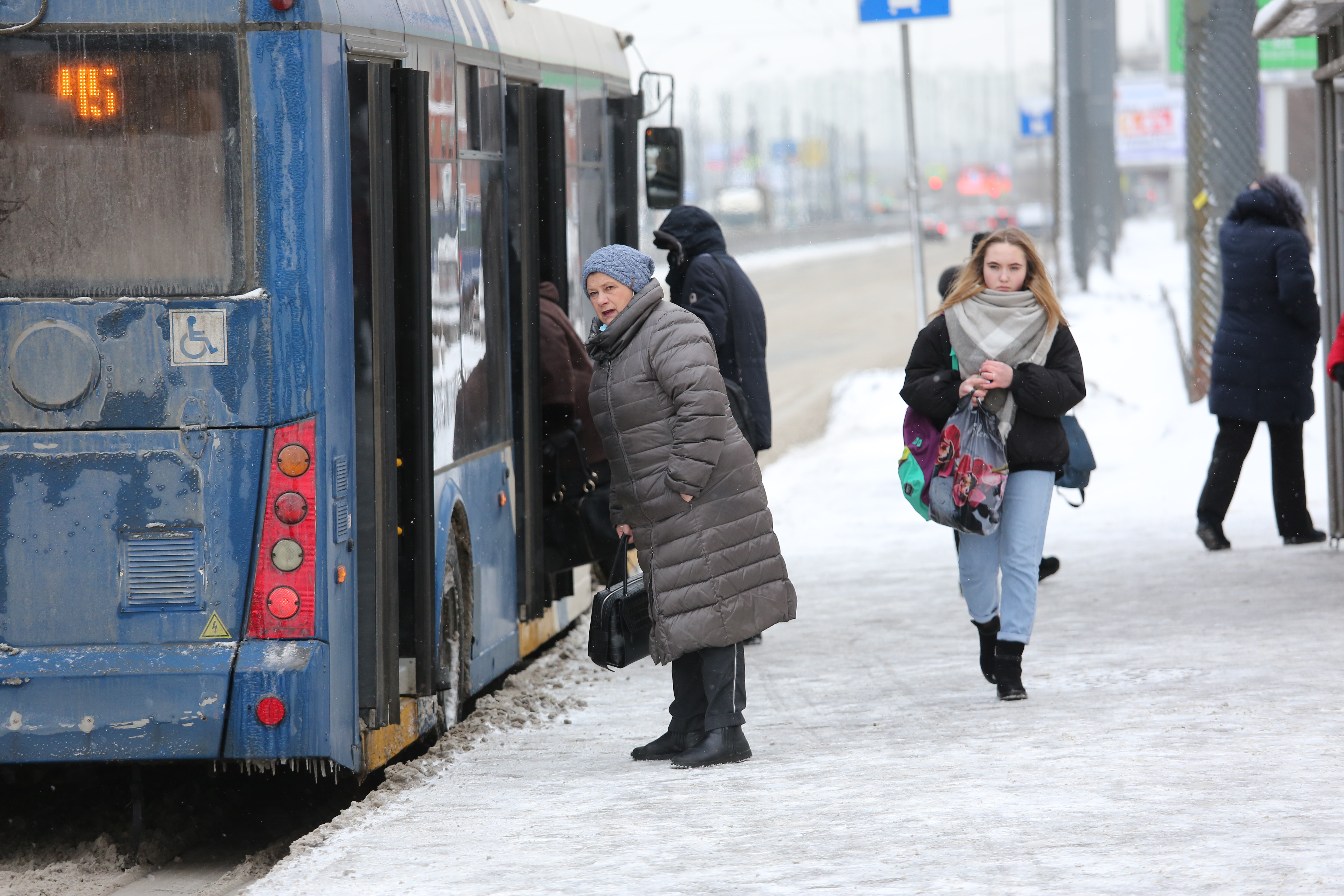 В новогодние праздники общественный транспорт Петербурга перевез порядка 22  миллионов пассажиров | Вечёрка