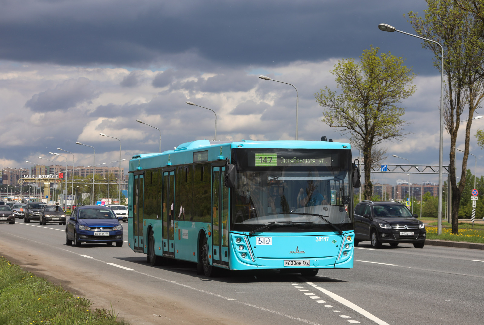 Коммерческие перевозчики Петербурга полностью обновили парк автобусов |  Вечёрка