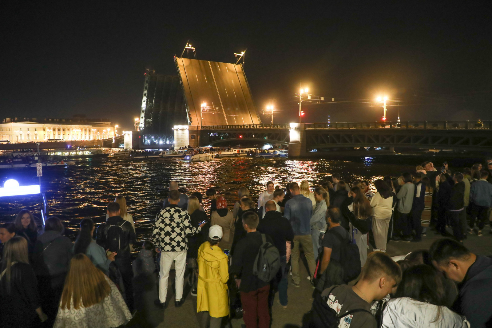 В Петербурге отменили развод мостов в ночь с 4 на 5 ноября | Вечёрка