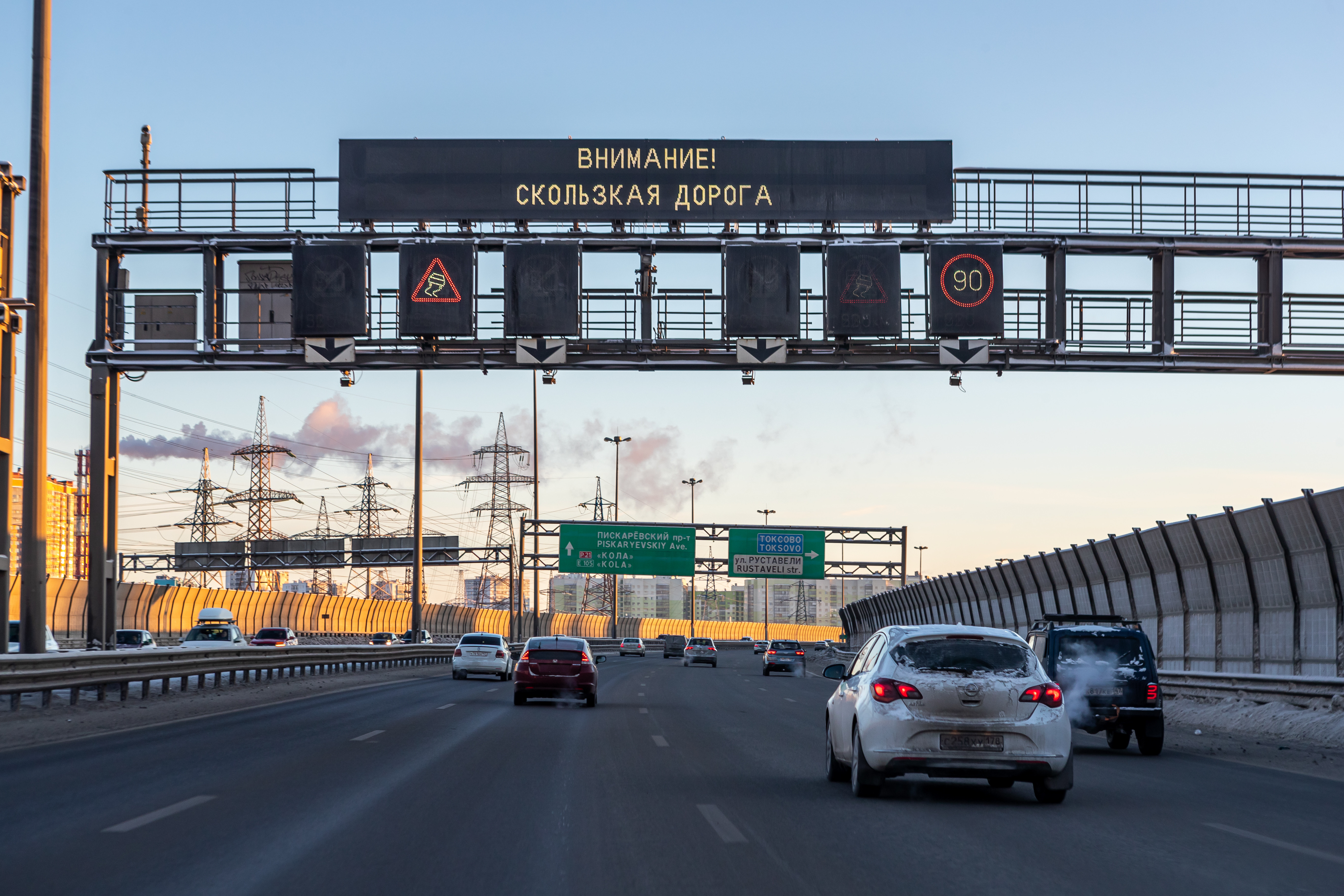 Движение транспорта ограничат в двух районах Петербурга с 19 января |  Вечёрка