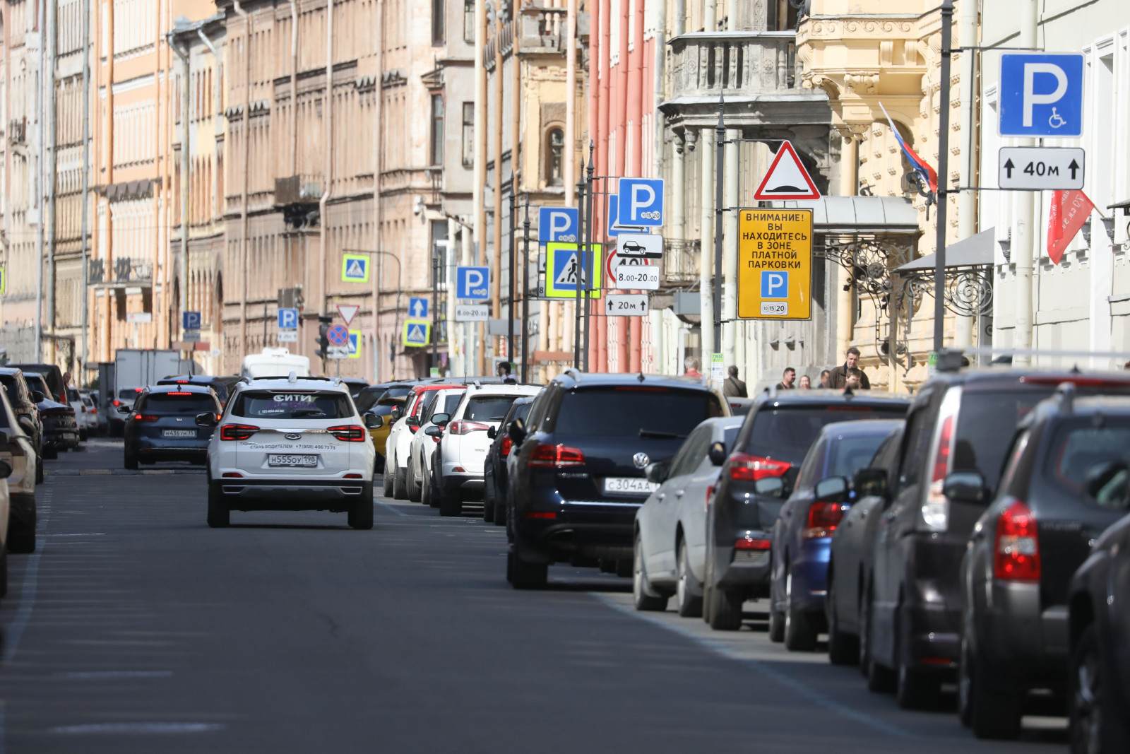 Петербуржцев предупредили о нестабильной работе системы платной парковки |  Вечёрка