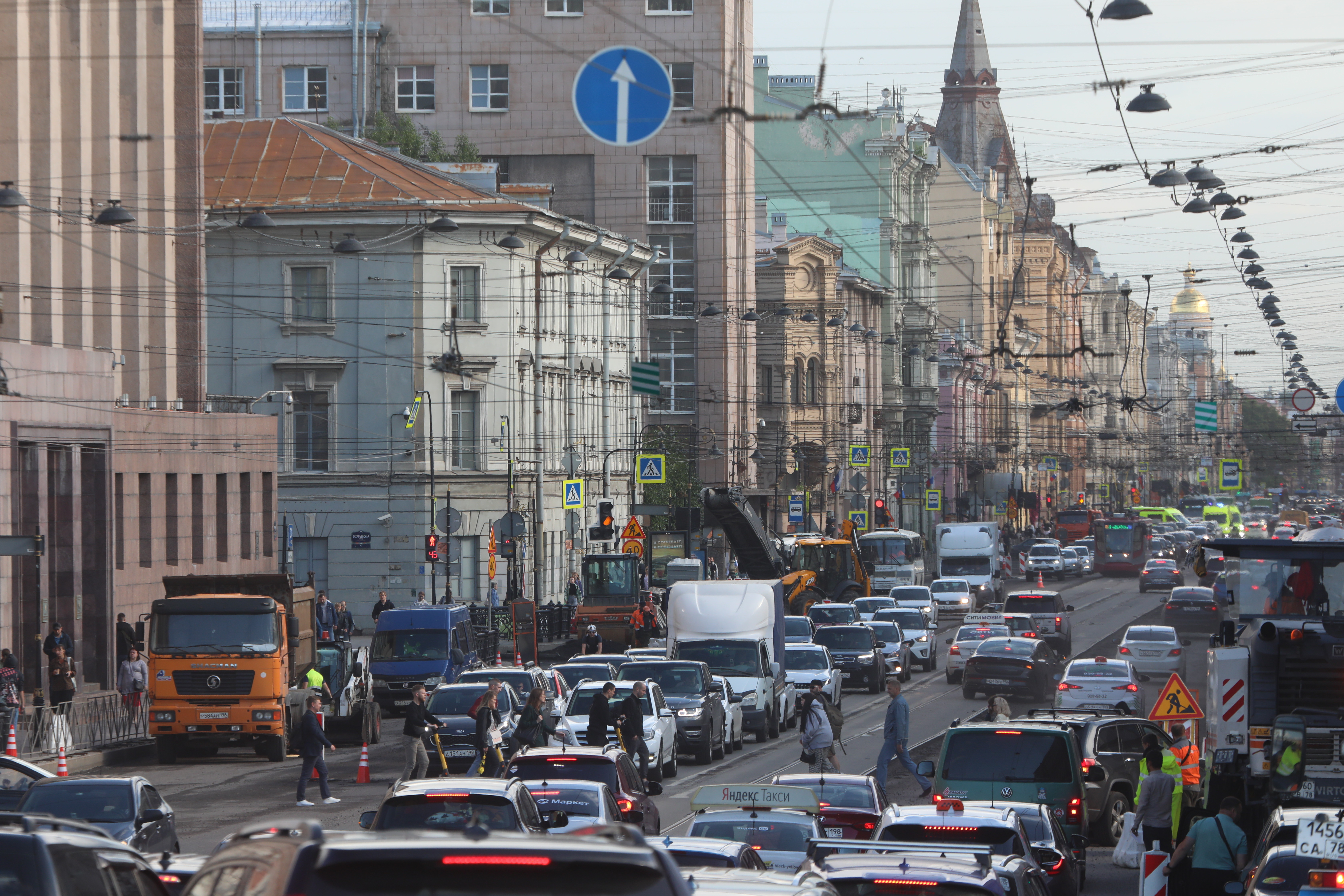 Дорожное движение ограничат в четырех районах Петербурга с 30 мая | Вечёрка