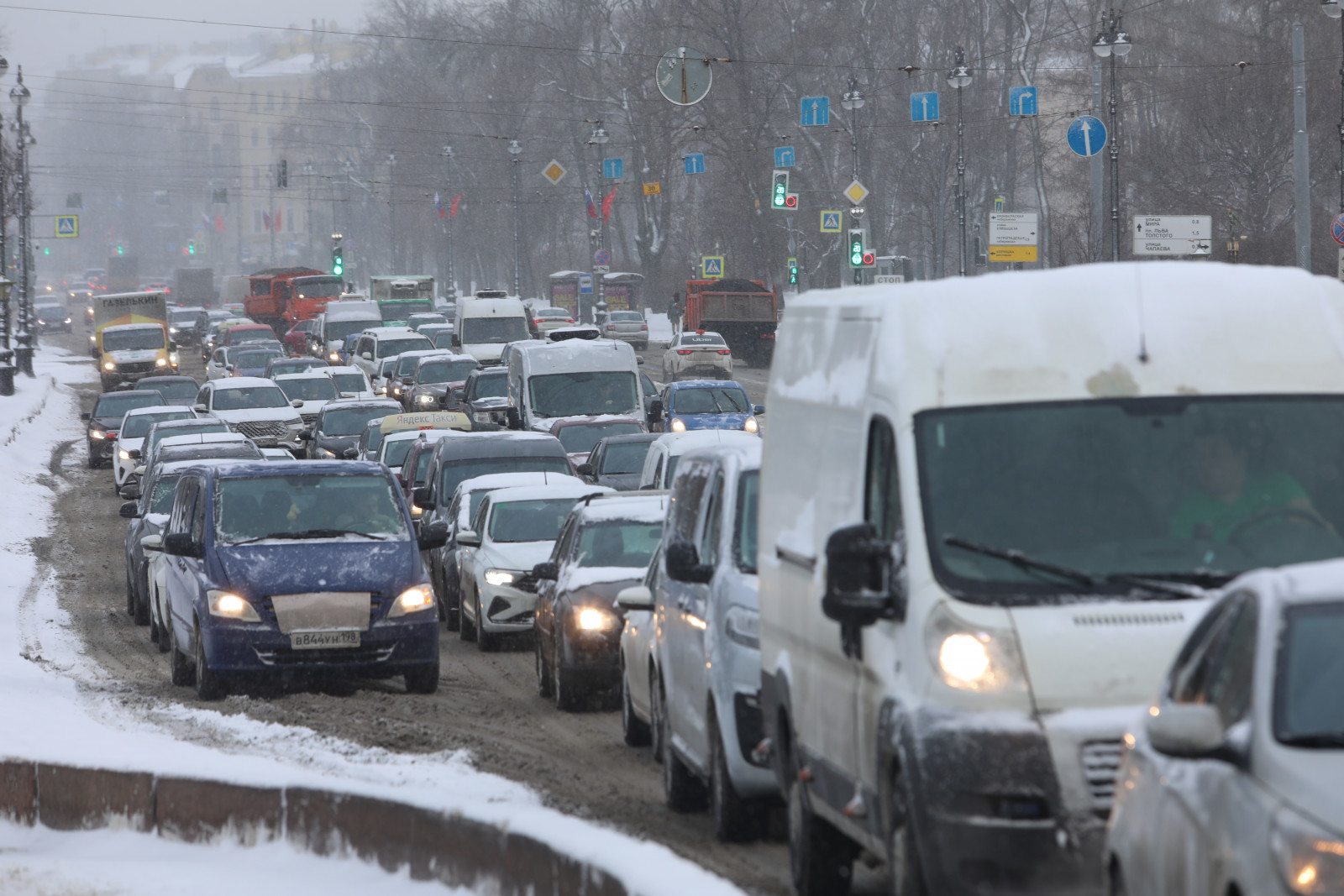 Автоэксперт назвал температуру замерзания технических жидкостей в  автомобиле | Вечёрка