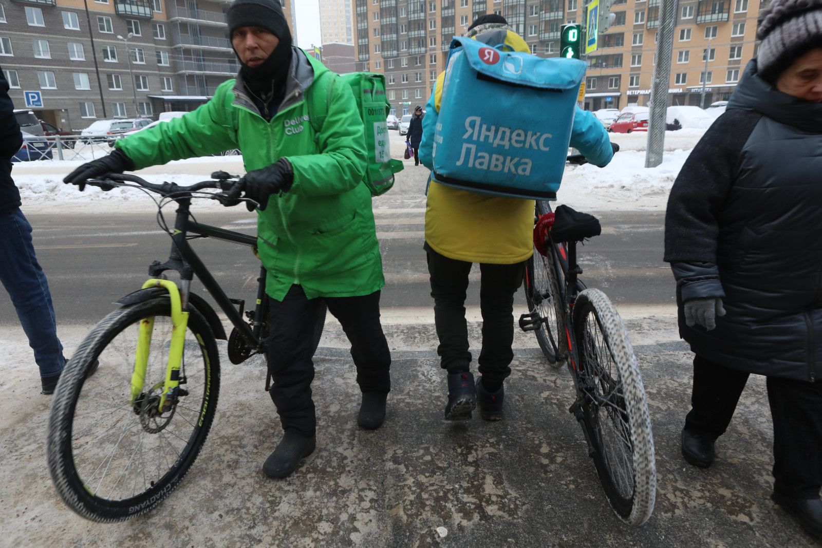 Почти половина петербуржцев нуждается в подработке для поддержания бюджета  | Вечёрка