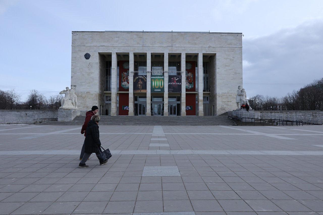 В Петербурге стартуют «Большие гастроли» молодежного театра «Глобус»