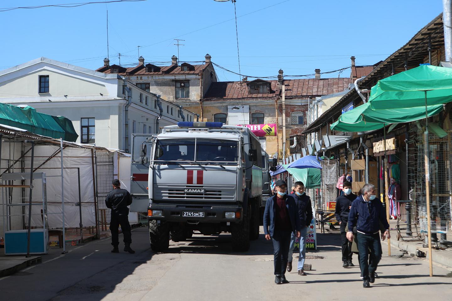 55 объектов в Апраксином дворе выставили на торги