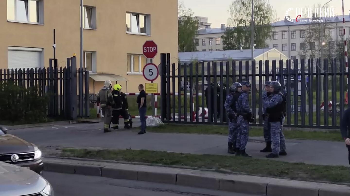 Обстановку возле Академии связи имени Буденного сняли на видео