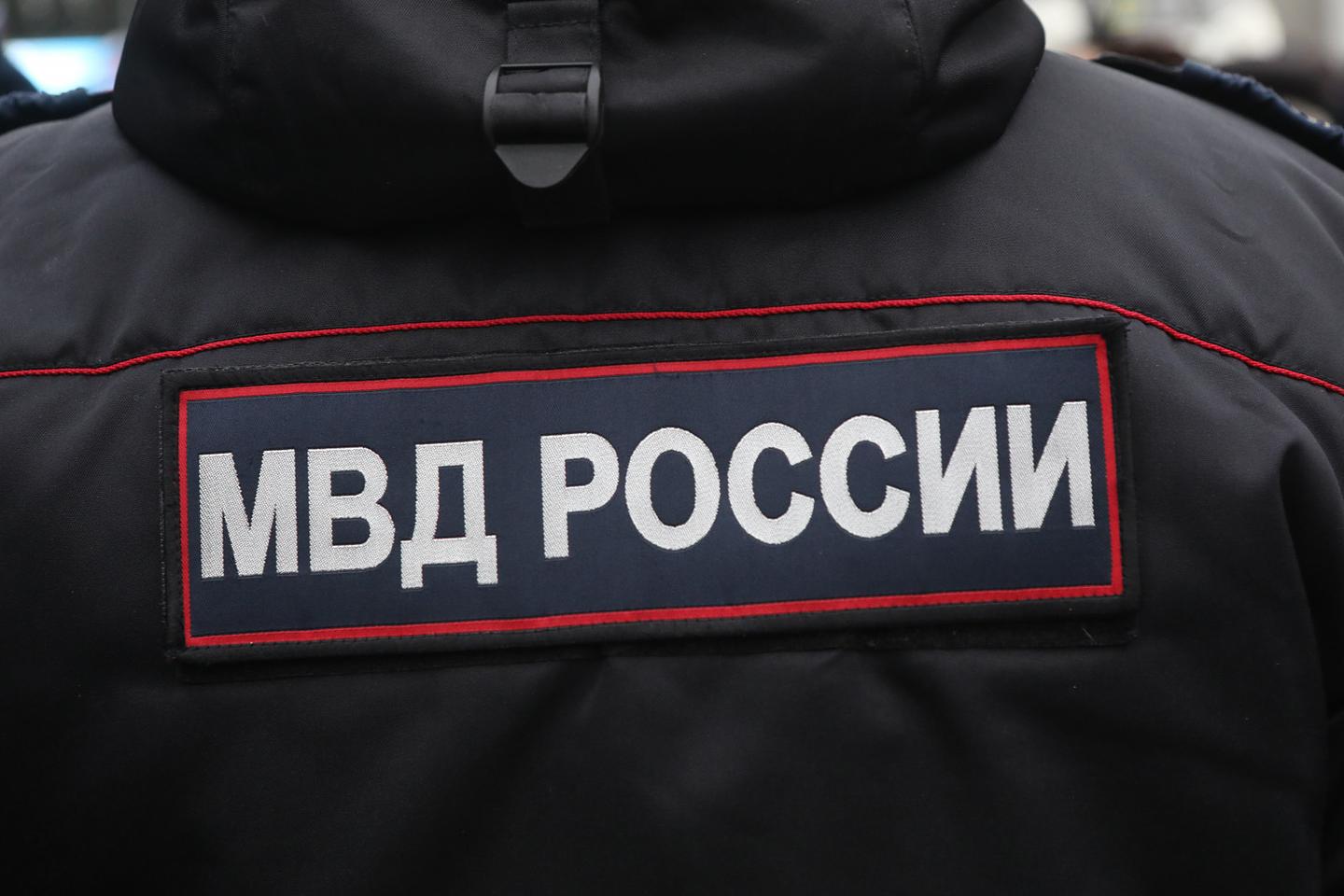 Велосипедисты разбили лобовое стекло «Фиата» и распылили баллончик в ...